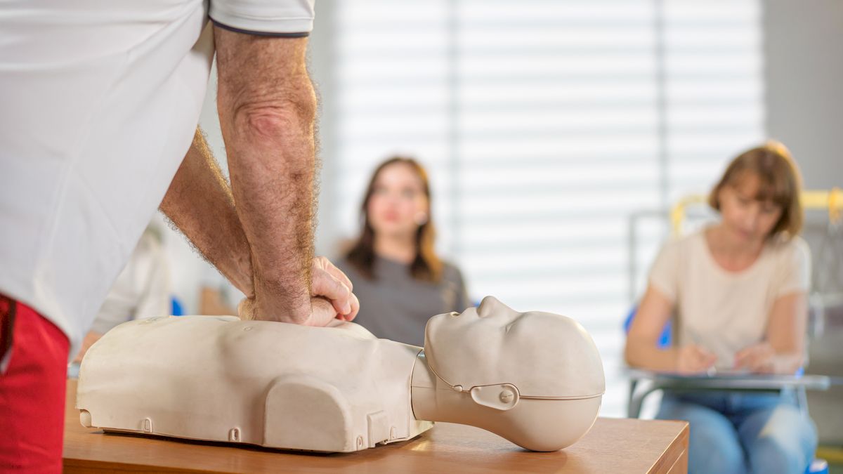 Підтримка життя дорослих у критичних станах:<p>базовий рівень</p>